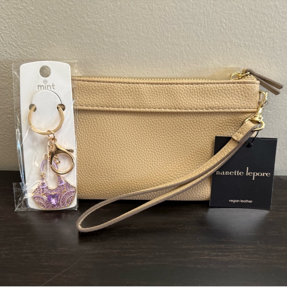 NEXXT Beauty Bundle Bid to $35 for NWT Nanette Lepore Wristlet - Picture 3 of 4